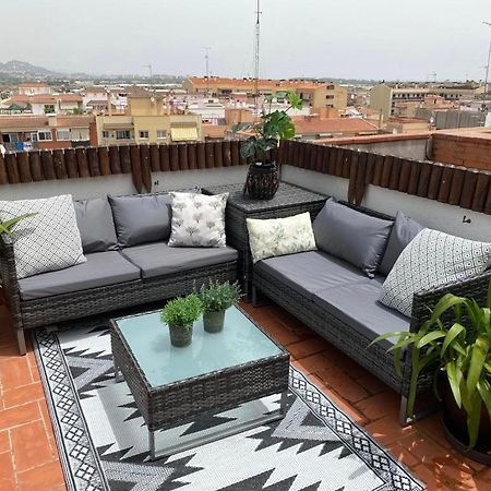 Apartamento Con Terraza Y Piscina En Malgrat De Mar Luaran gambar