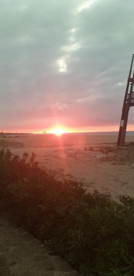 Apartamento Con Terraza Y Piscina En Malgrat De Mar Luaran gambar