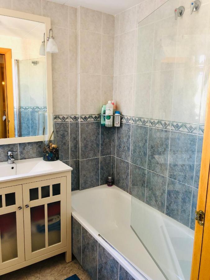 Apartamento Con Terraza Y Piscina En Malgrat De Mar Luaran gambar